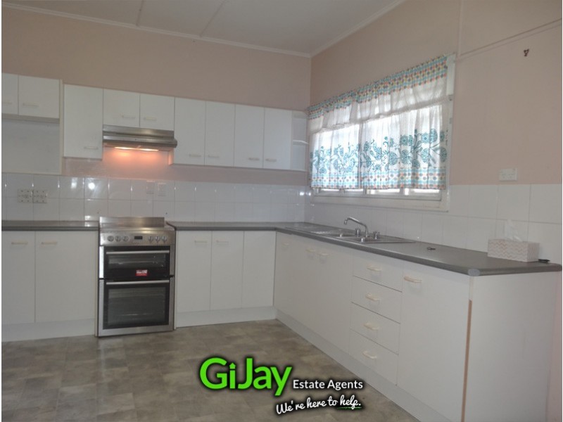 41 Kennington Rd, Camp Hill QLD 4152