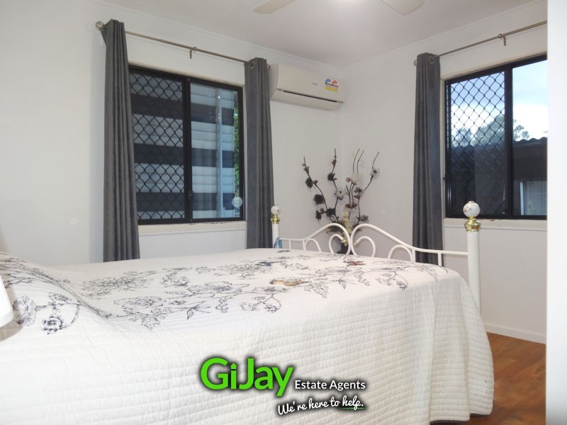 5 Moore St, Logan Central QLD 4114