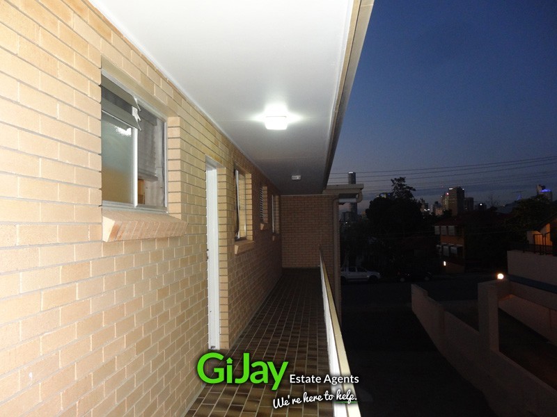 8/24 Brighton Rd, Highgate Hill QLD 4101