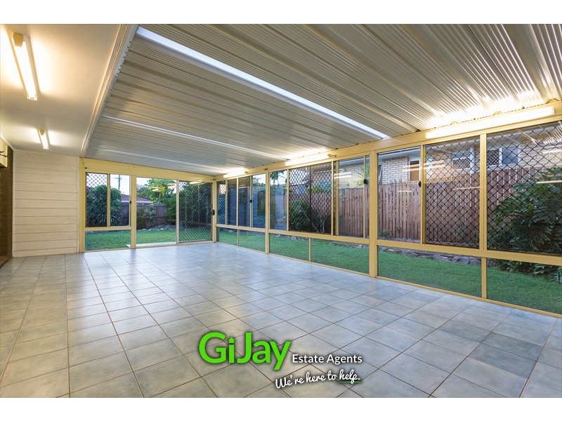 4 Kidd St,, Robertson QLD 4109