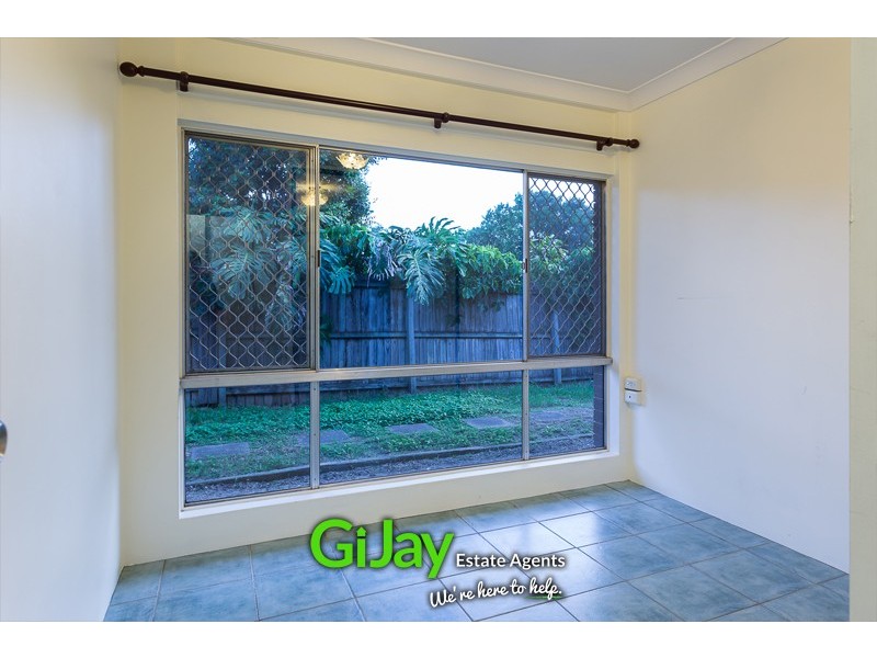 4 Kidd St,, Robertson QLD 4109