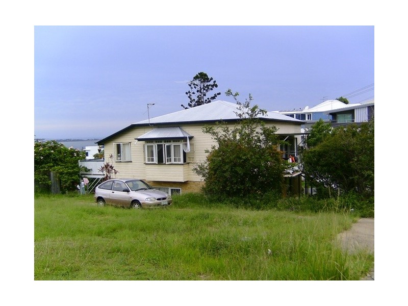 Unit 4/48  Oceana, Manly QLD 4179