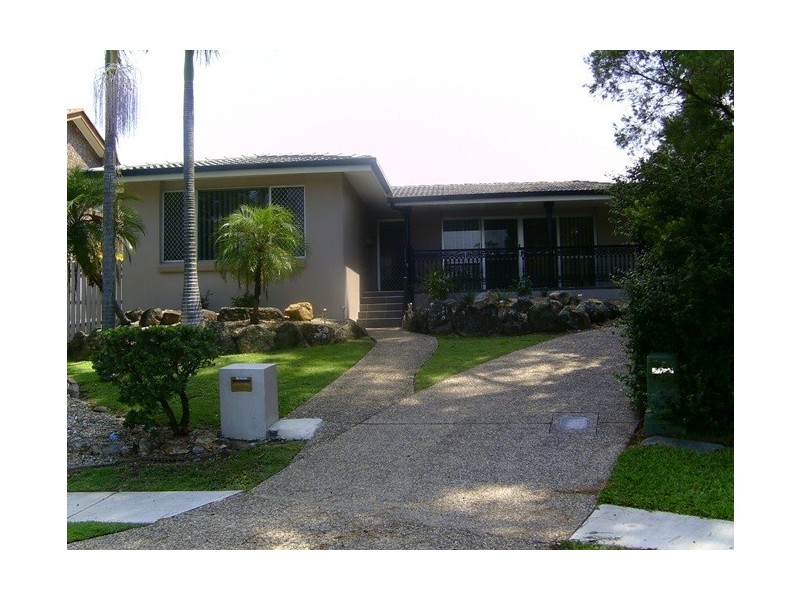 17 Holder St, Wishart QLD 4122