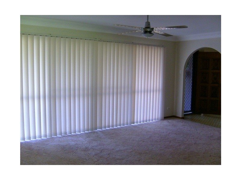 17 Holder St, Wishart QLD 4122