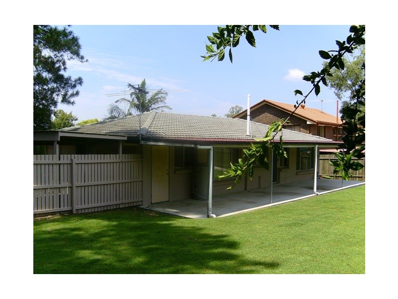 17 Holder St, Wishart QLD 4122