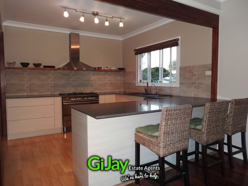 10 Perkins St, Upper Mount Gravatt QLD 4122