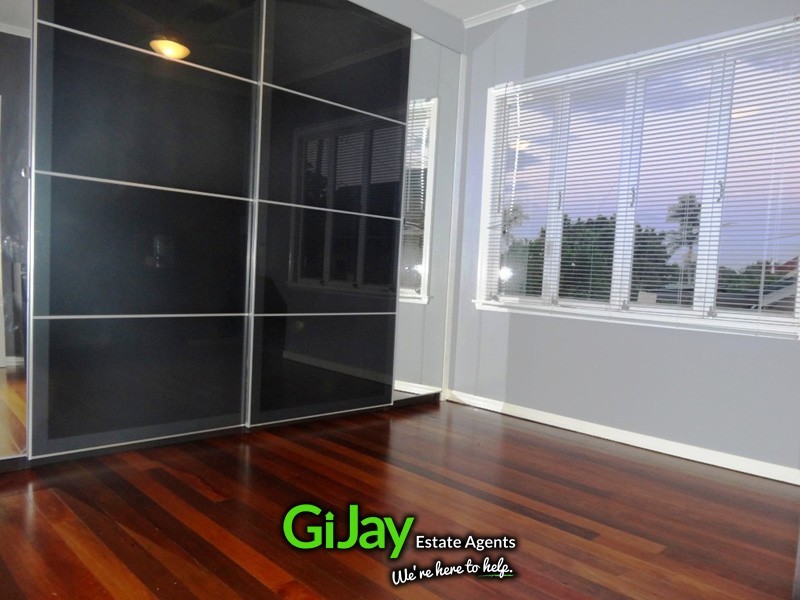 10 Perkins St, Upper Mount Gravatt QLD 4122