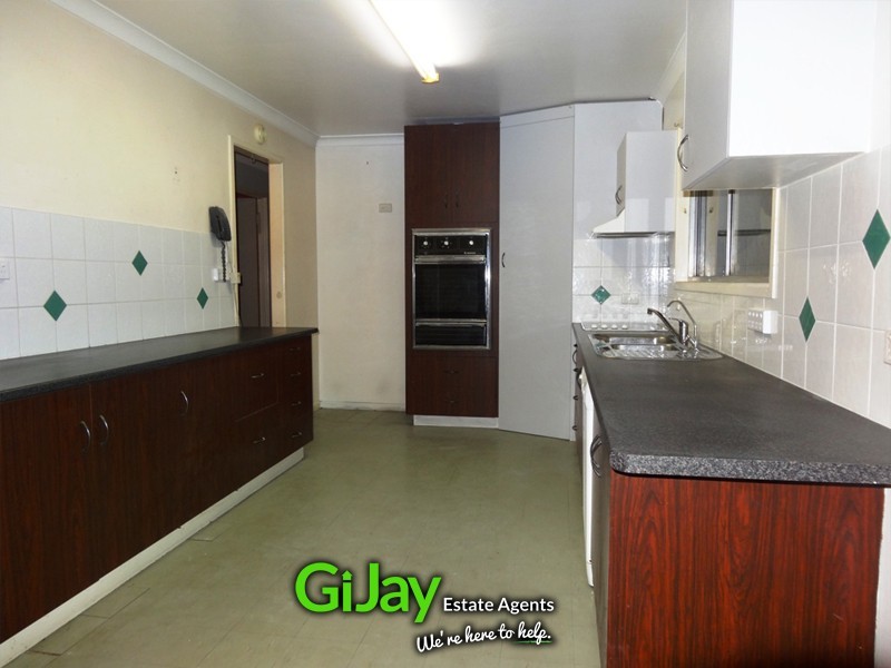 8 Kehoe St, Upper Mount Gravatt QLD 4122