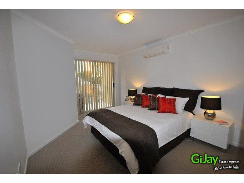 21/11 Gona St, Beenleigh QLD 4207