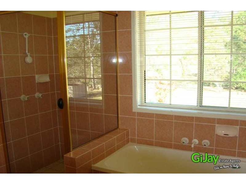 23 Wallaroo Crt, Greenbank QLD 4124