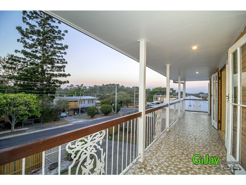 4 Woodash St, Kingston QLD 4114