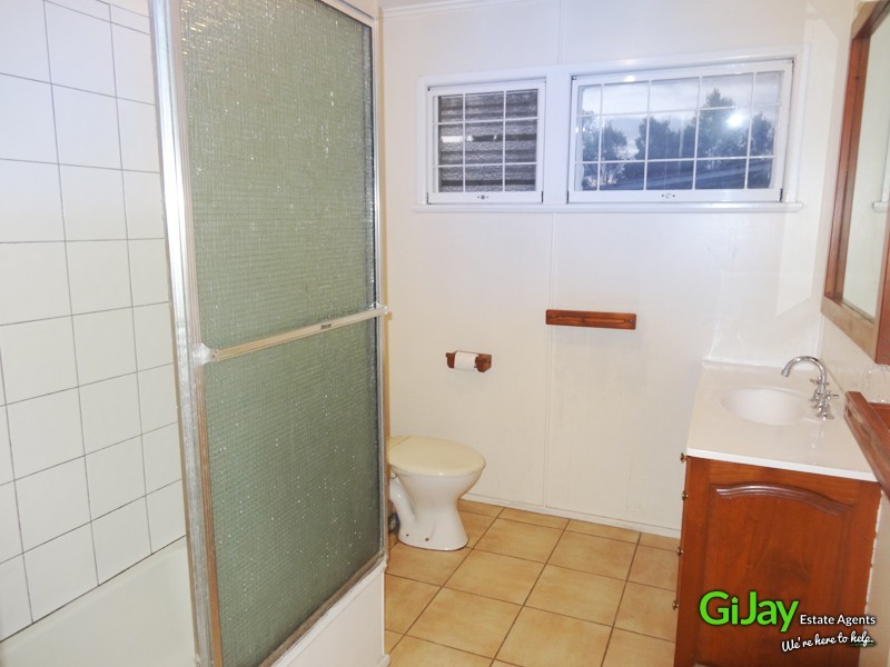 3 Burgess St, Salisbury QLD 4107