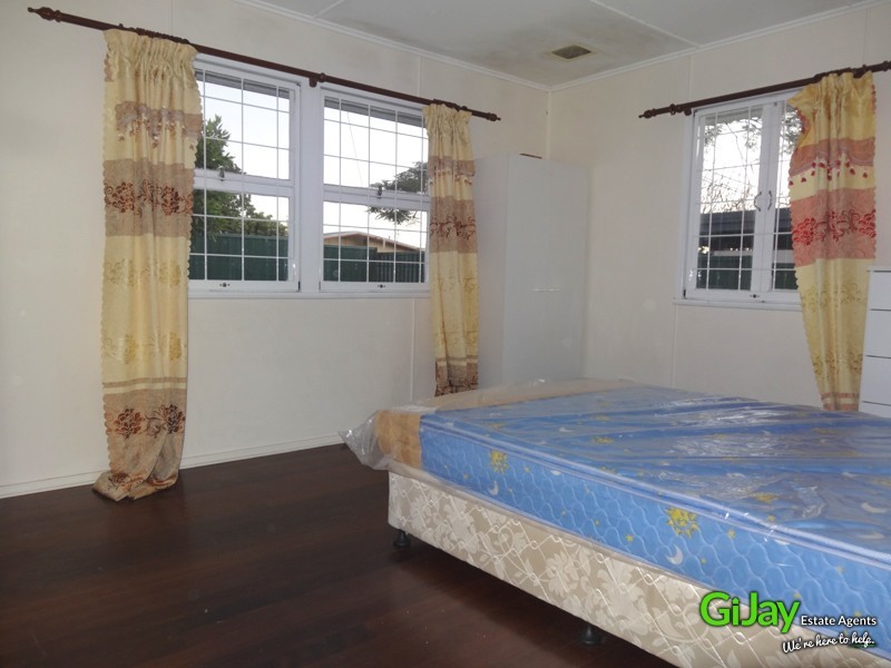 3 Burgess St, Salisbury QLD 4107