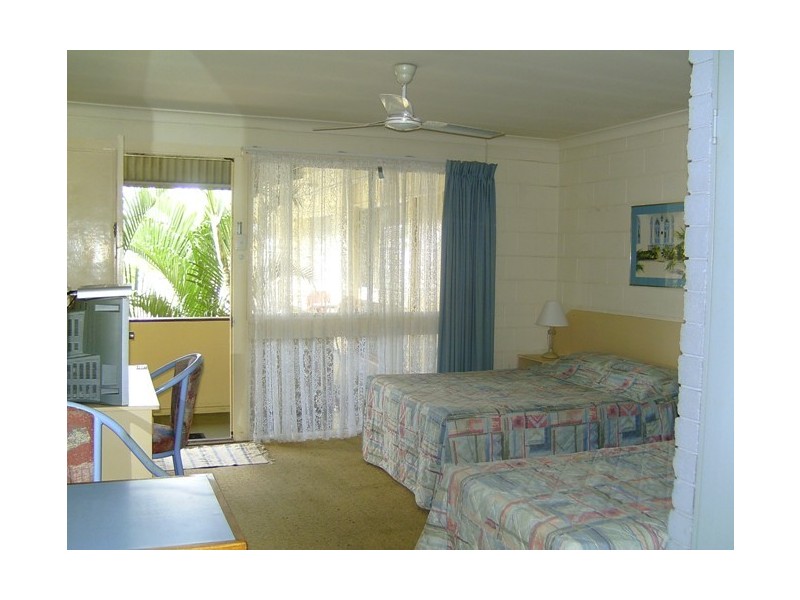 1207 Logan Rd, Mount Gravatt QLD 4122