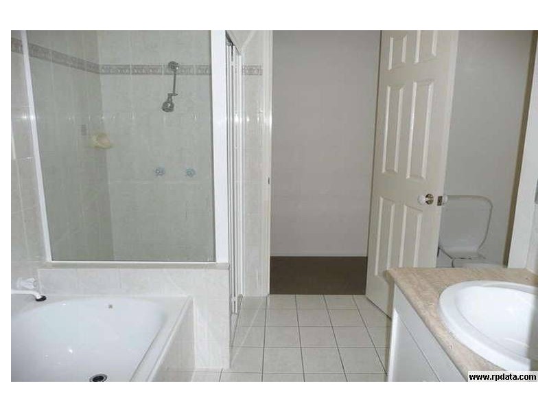 1/116 Adelaide St, Carina QLD 4152