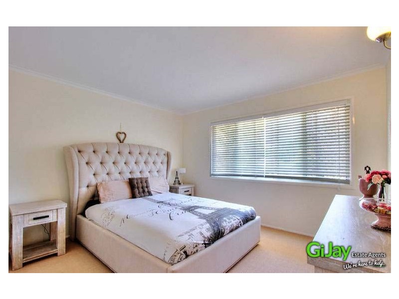 29 Lisbeth St, Springwood QLD 4127