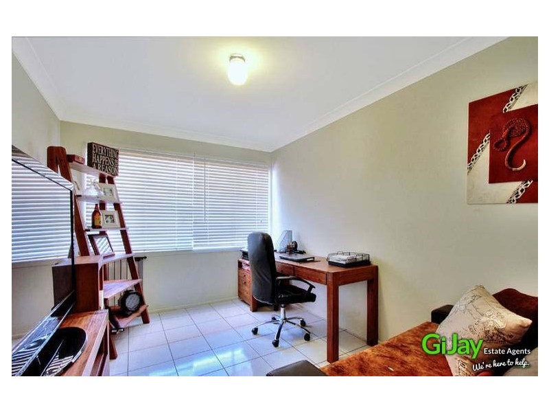 29 Lisbeth St, Springwood QLD 4127