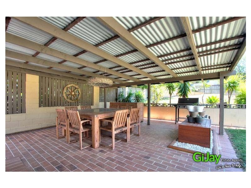 29 Lisbeth St, Springwood QLD 4127
