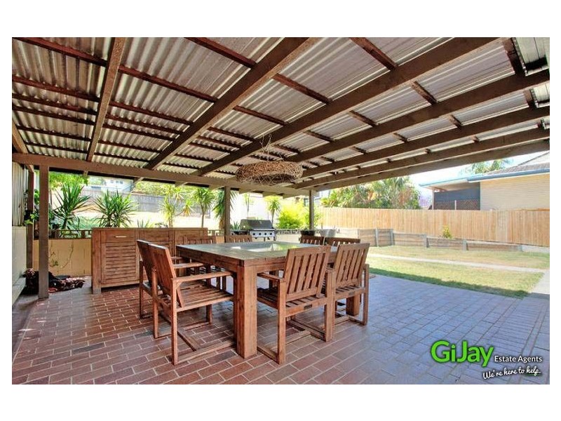 29 Lisbeth St, Springwood QLD 4127