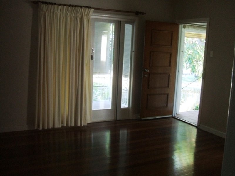 2 Troubridge St, Mt Gravatt East, Mount Gravatt QLD 4122