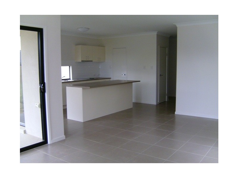 101 Kameruka Street, Calamvale QLD 4116