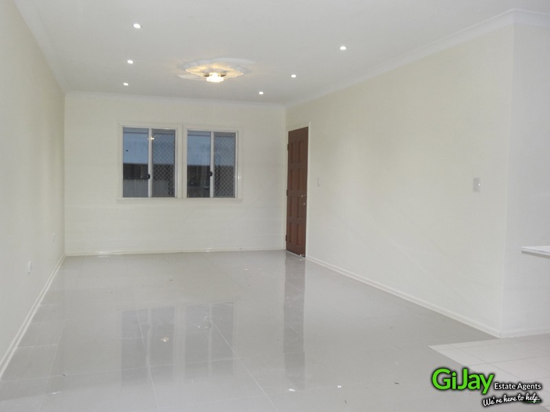 1187 Cavendish Rd, Mount Gravatt East QLD 4122