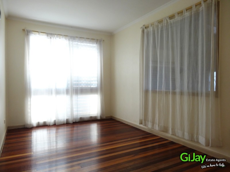 523 Mains Rd, Macgregor QLD 4109