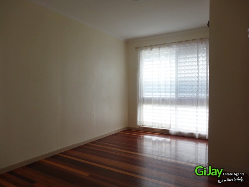 523 Mains Rd, Macgregor QLD 4109