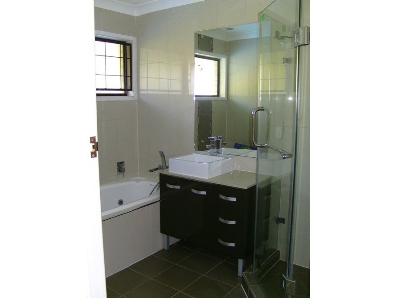 10 Chicago Street, Robertson QLD 4109
