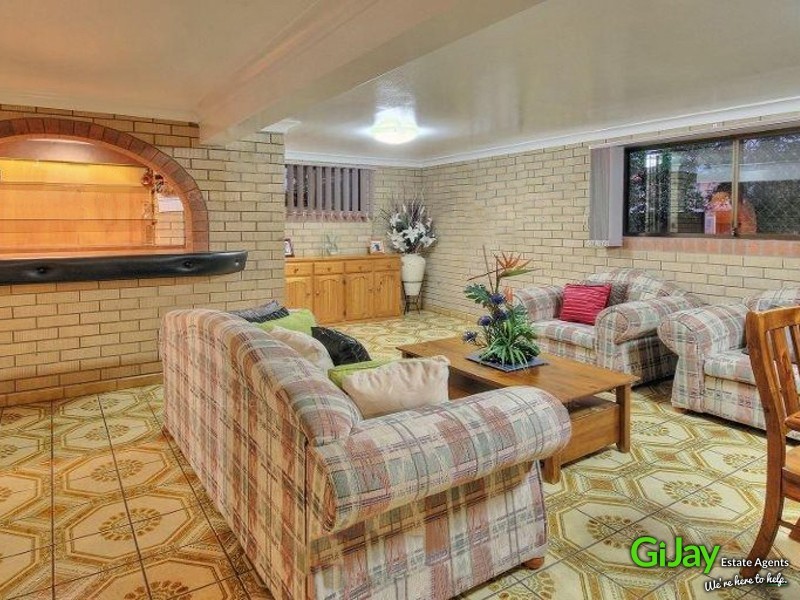 27 Angy St, Sunnybank Hills QLD 4109