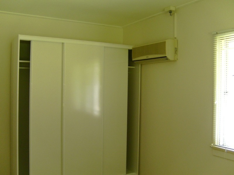 42 Wemvern Street, Upper Mount Gravatt QLD 4122