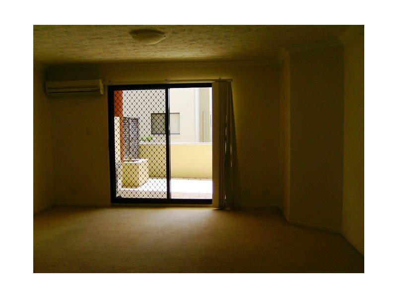 19/11-15 Dansie Street, Greenslopes QLD 4120
