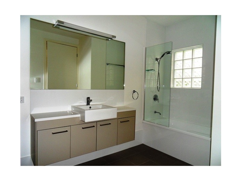 25 Howsan Street, Mount Gravatt East QLD 4122