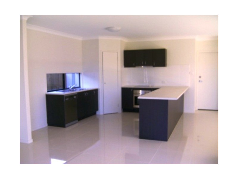 99 Kameruka Street, Calamvale QLD 4116