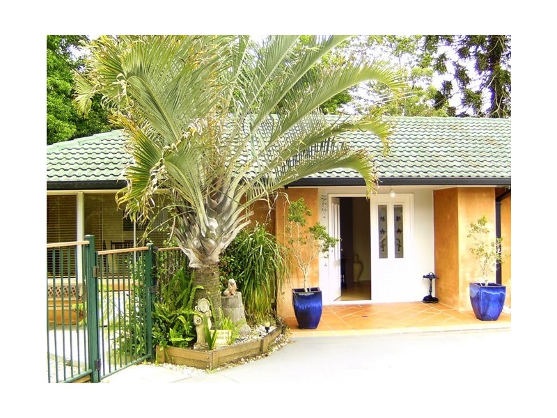 52 Granadilla Street Cnr Parkway, Macgregor QLD 4109