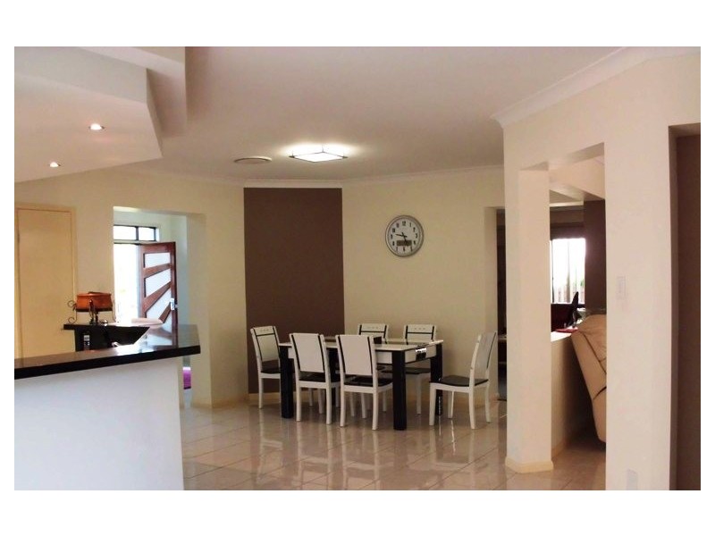 6 Curzon Place, Sunnybank Hills QLD 4109