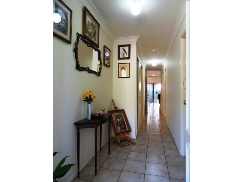 94 Augusta Cres, Forest Lake QLD 4078