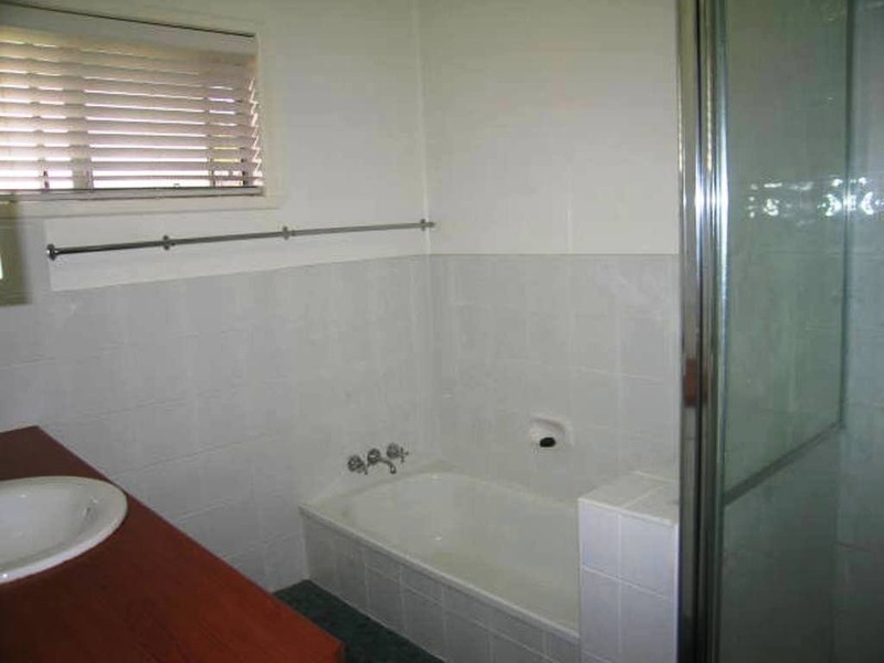 Wishart QLD 4122