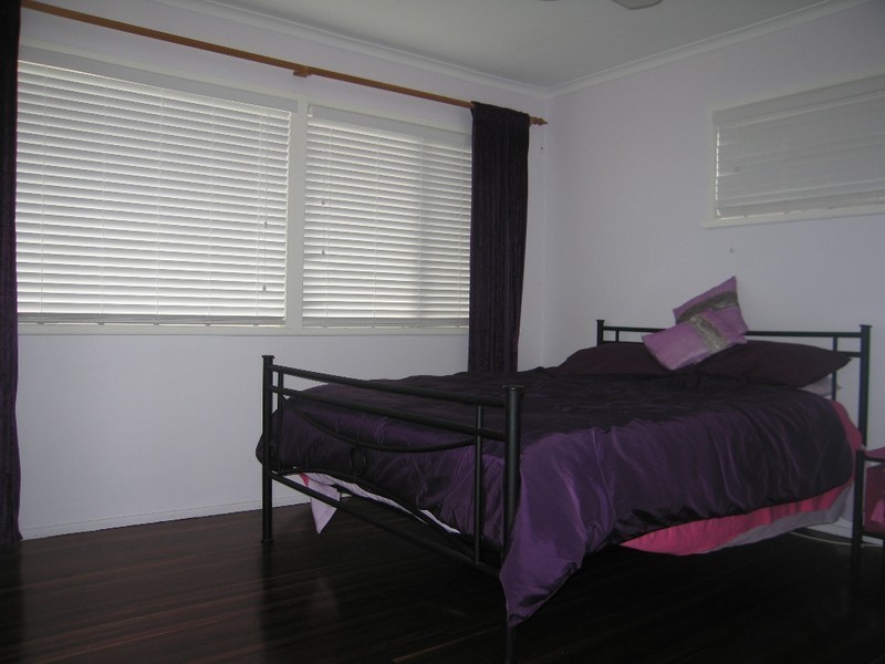 Wishart QLD 4122