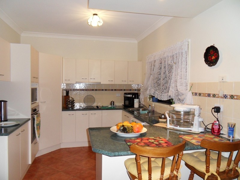 39 Booloumba Cres, Forest Lake QLD 4078