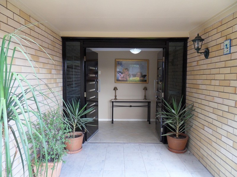 633 Creek Road, Mount Gravatt East QLD 4122