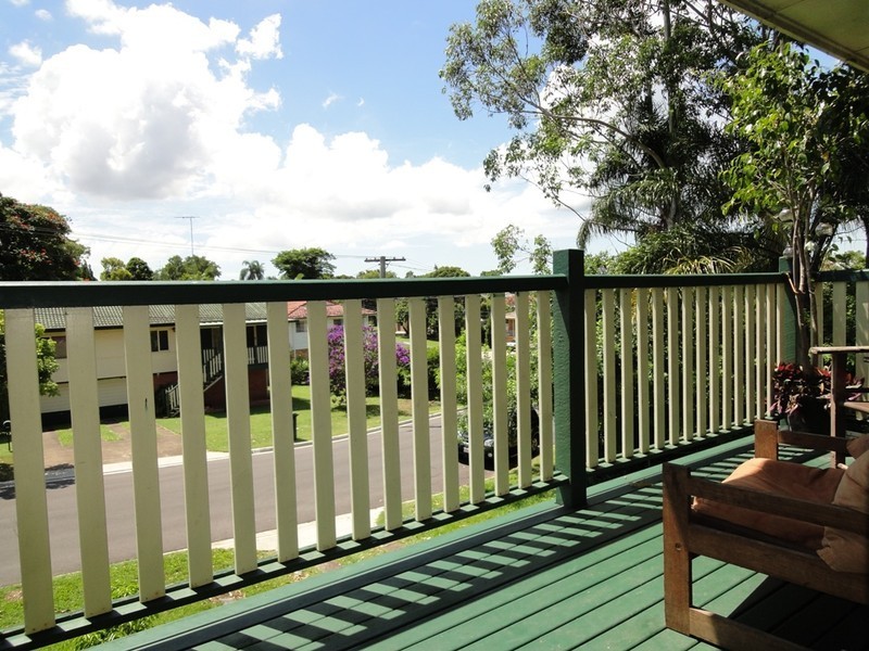 33  Garie St, Wishart QLD 4122