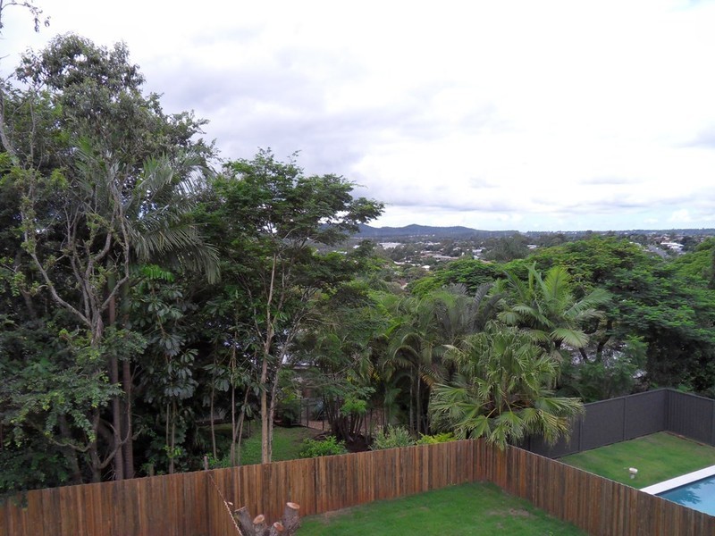 93 Hoff St, Mount Gravatt East QLD 4122