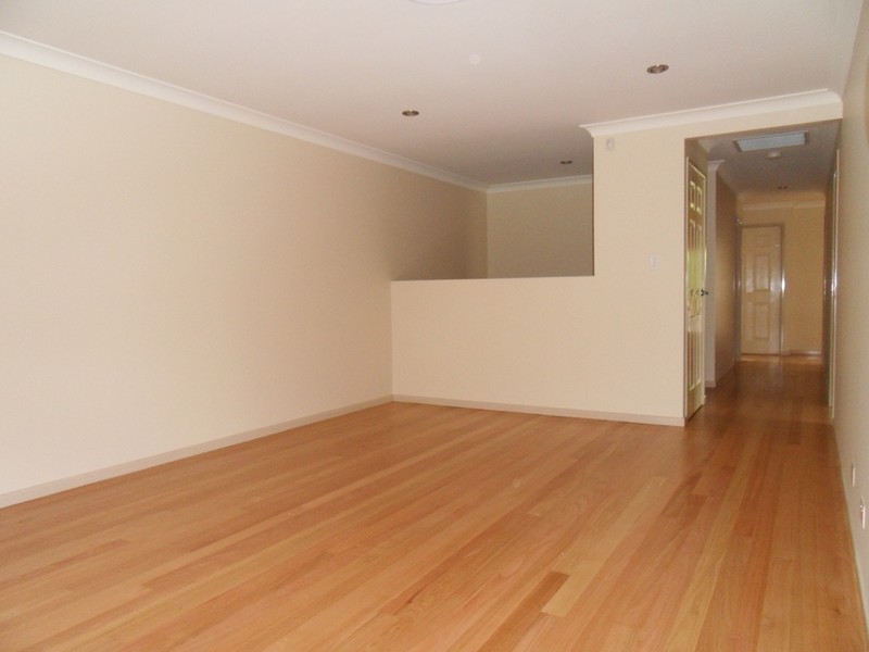 93 Hoff St, Mount Gravatt East QLD 4122