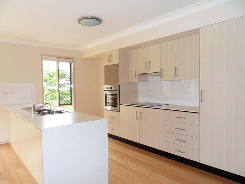 93 Hoff St, Mount Gravatt East QLD 4122