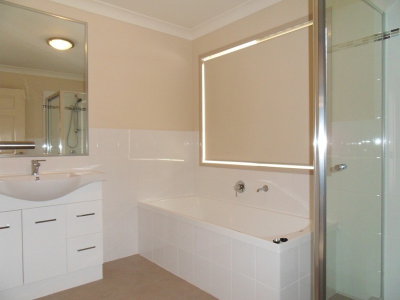 93 Hoff St, Mount Gravatt East QLD 4122