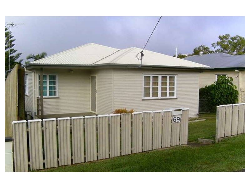 69  Perkins St, Upper Mount Gravatt QLD 4122