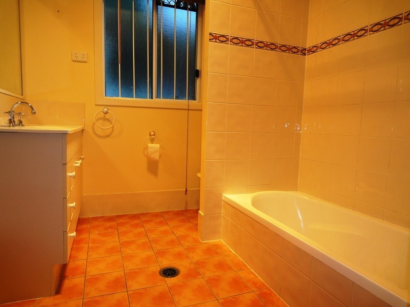 8  Ansdell St, Mount Gravatt QLD 4122