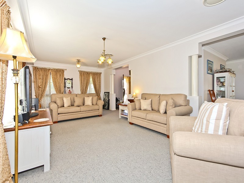 97 Rubicon Cres, Kuraby QLD 4112