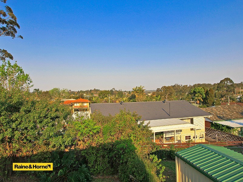 8 Garie Street, Wishart QLD 4122